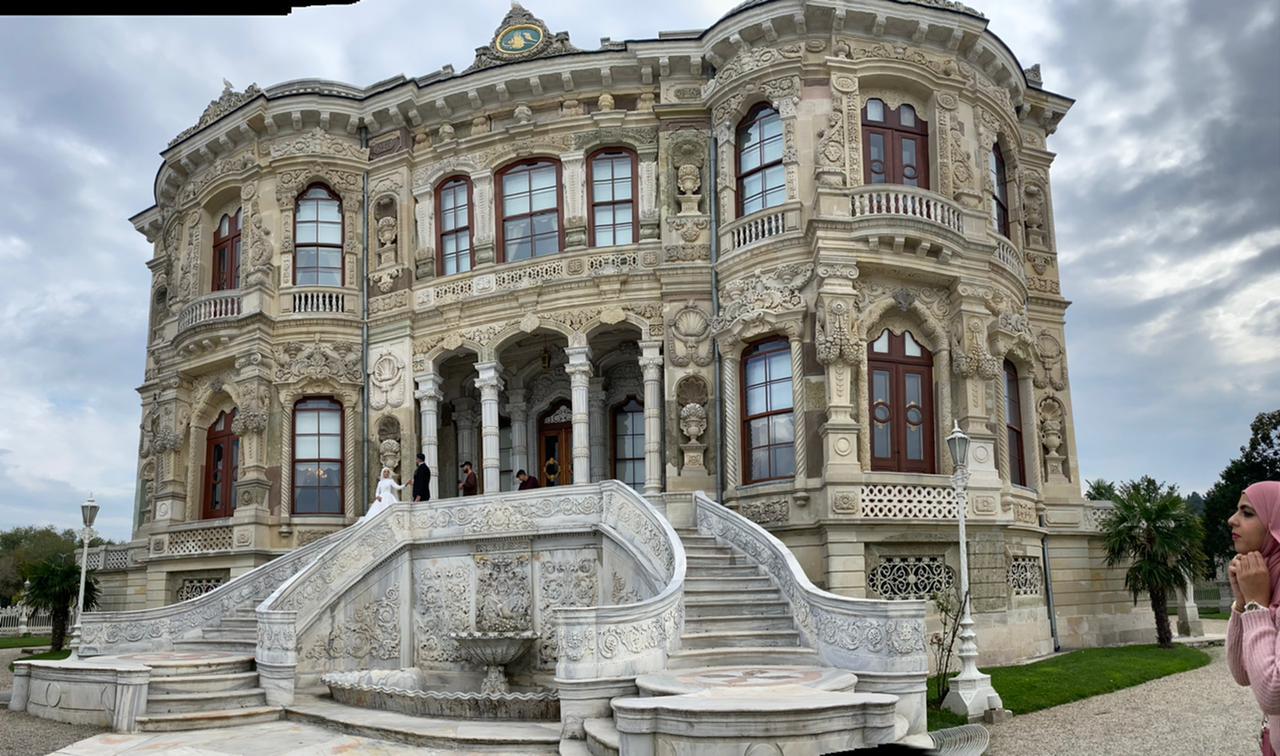 Дворец Кючюксу Касры (Küçüksu Kasrı (Milli Saraylar) в Стамбуле